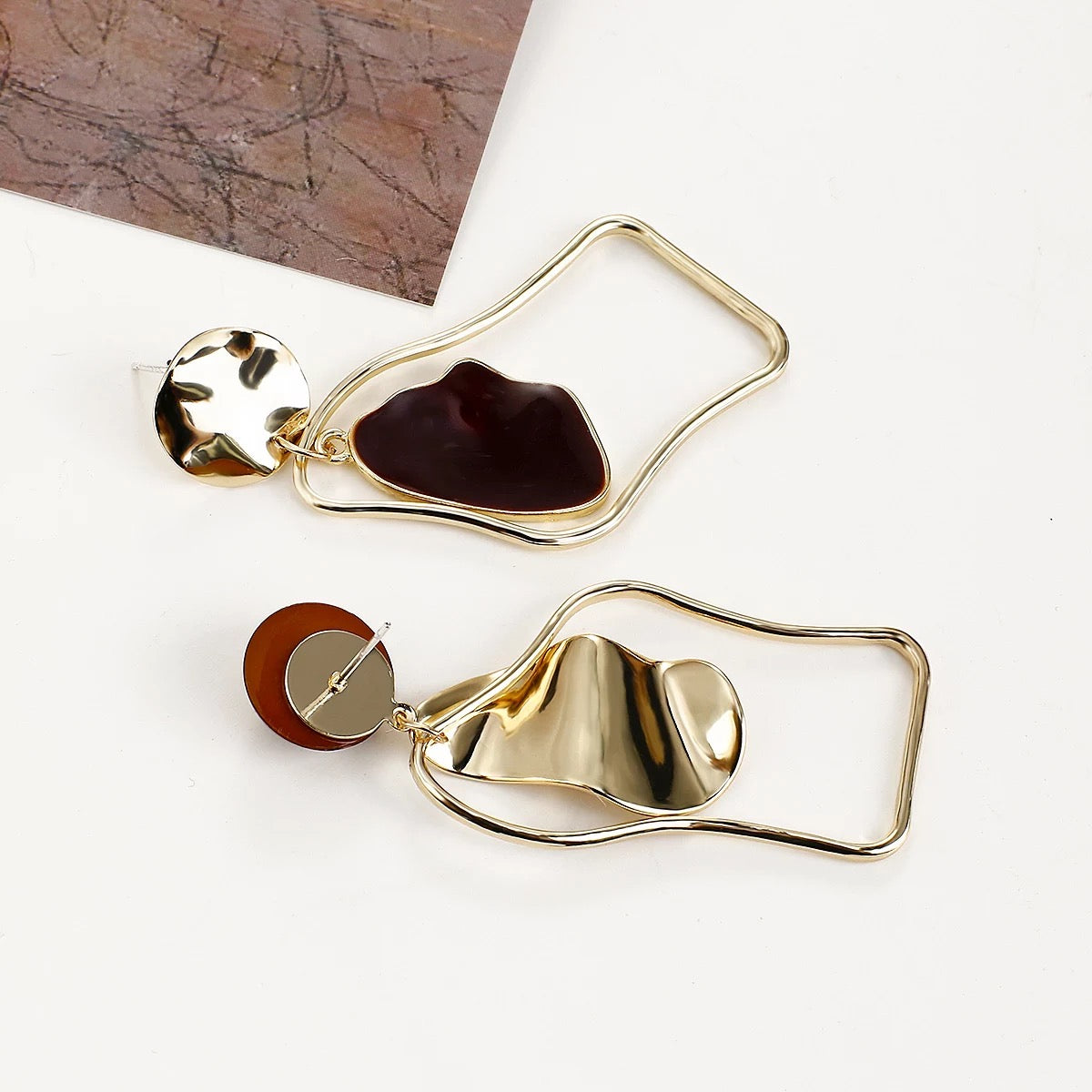 Flo Mismatched Drop Earrings