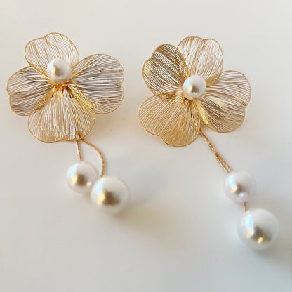 ARIA Earring