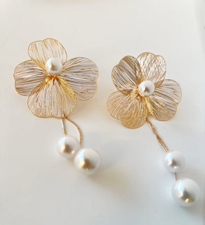 ARIA Earring