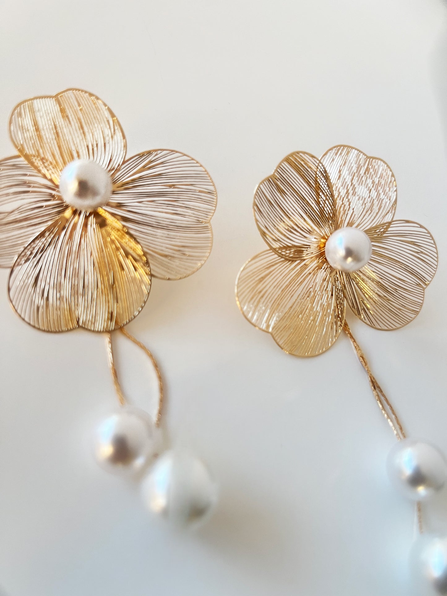 ARIA Earring