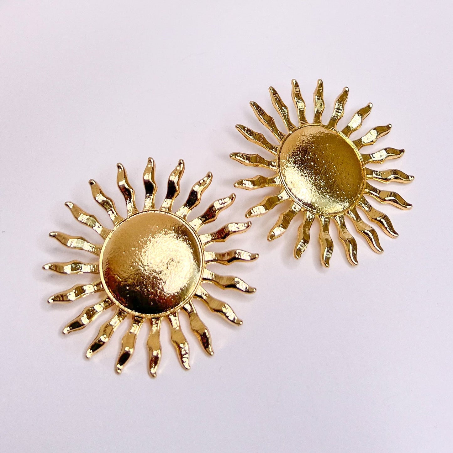 SUNKISS Stud