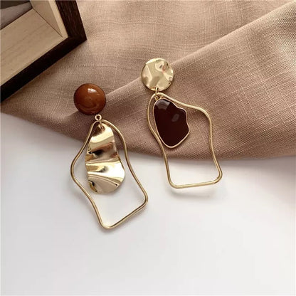 Flo Mismatched Drop Earrings