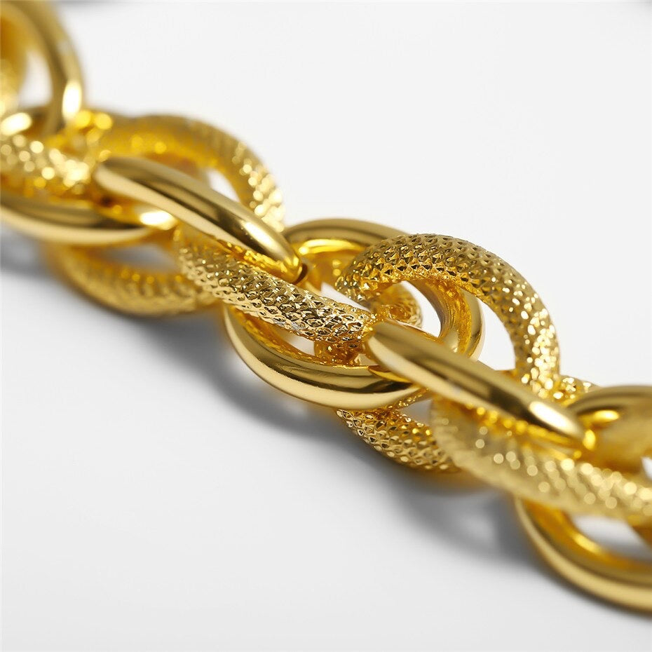 SAVANNAH Link Chunky Necklace